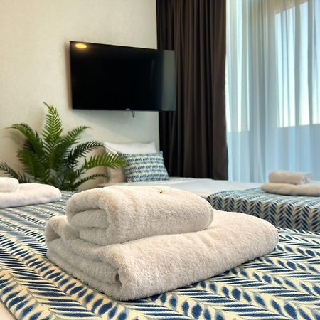 Hotel Navi Батуми Экстерьер фото