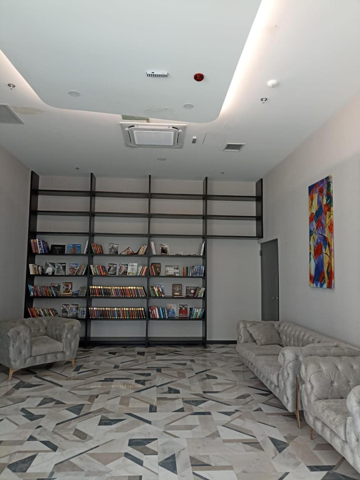 Hotel Navi Батуми Экстерьер фото