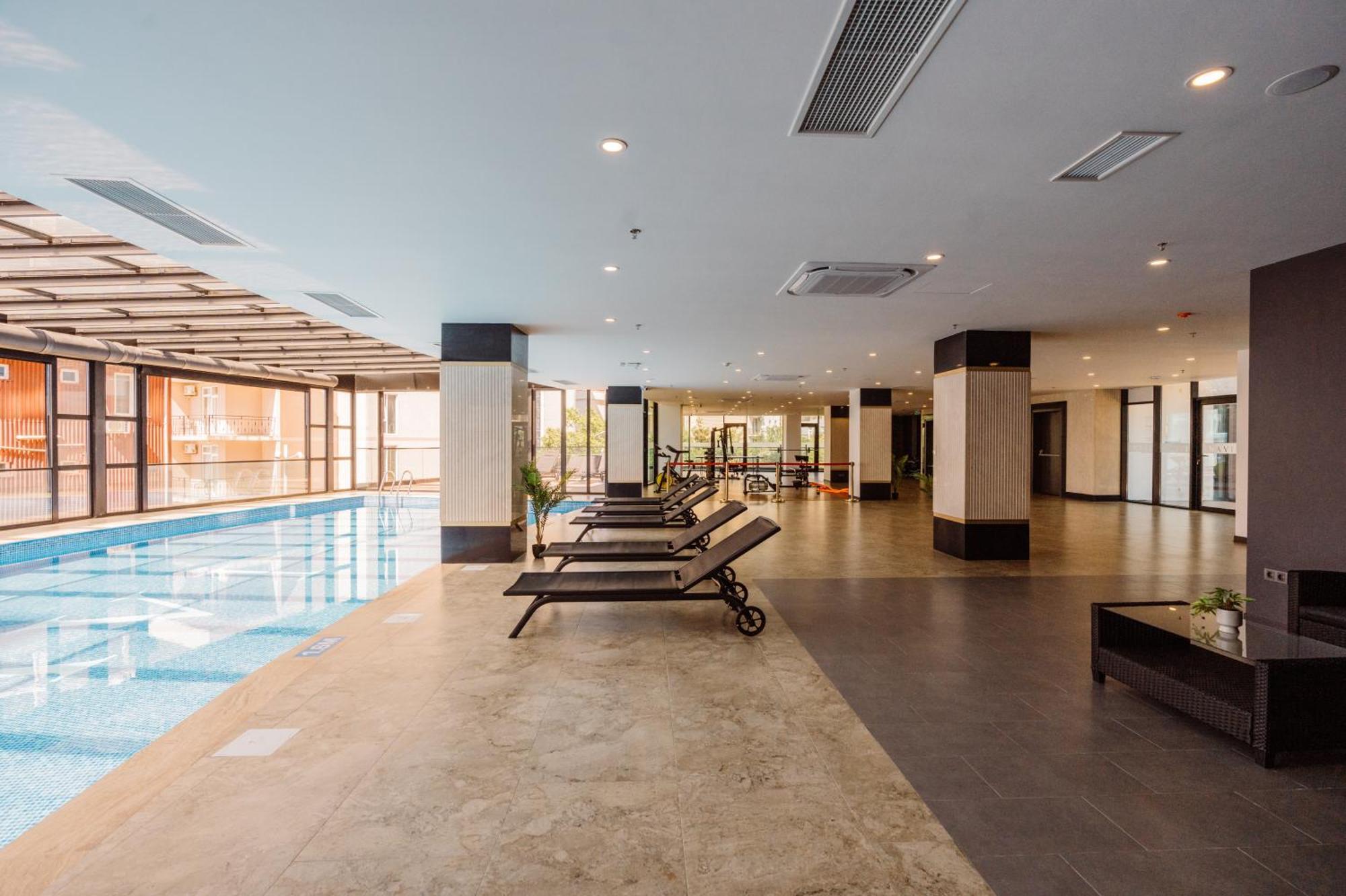 Hotel Navi Батуми Экстерьер фото