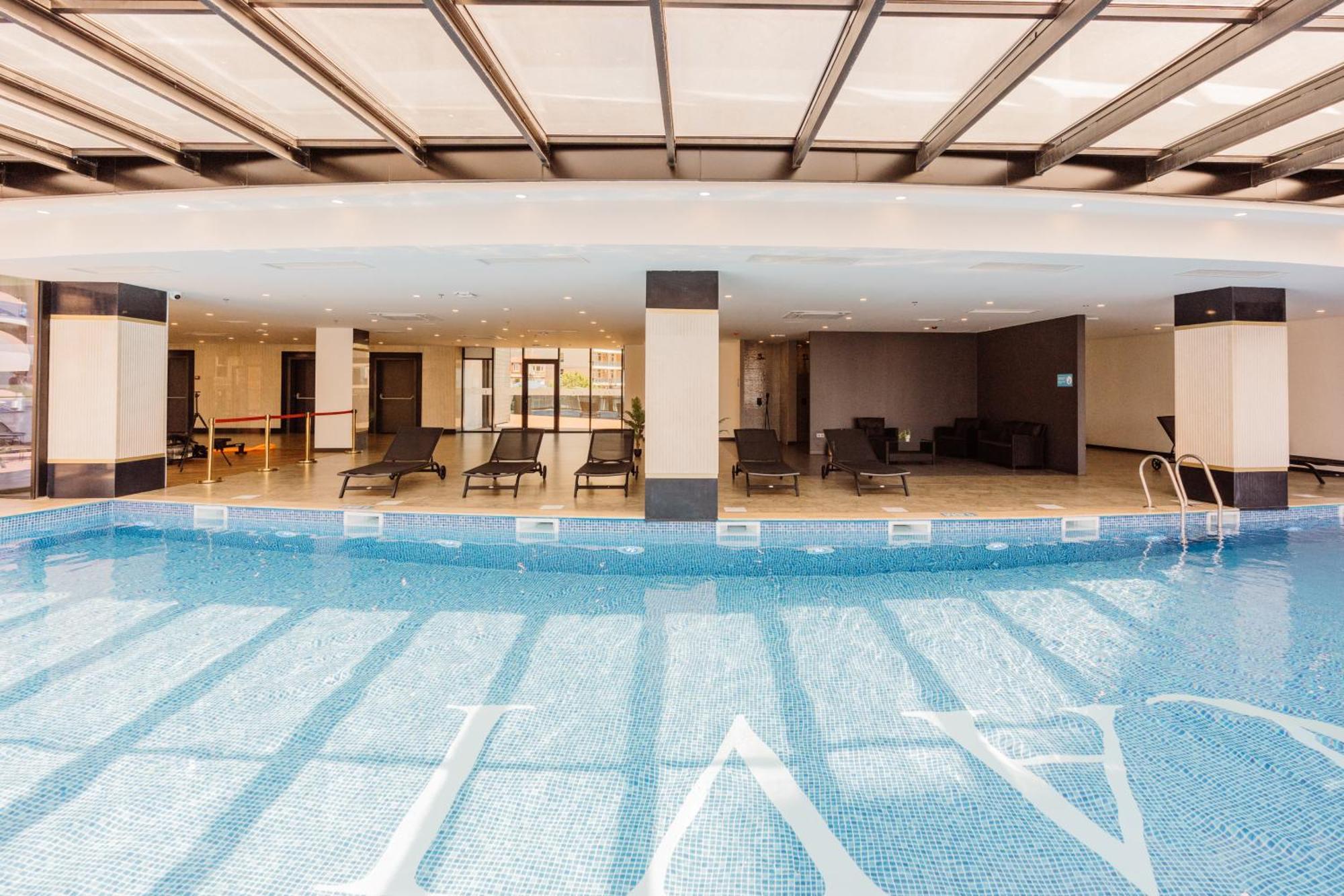 Hotel Navi Батуми Экстерьер фото
